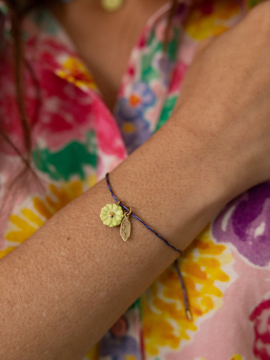 Braccialetto con cordino a forma di fiore verde