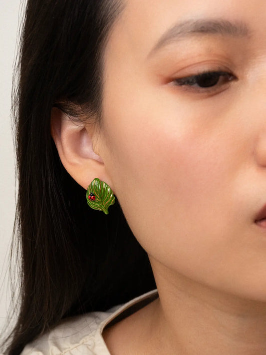 Leaf and ladybug ear fleas