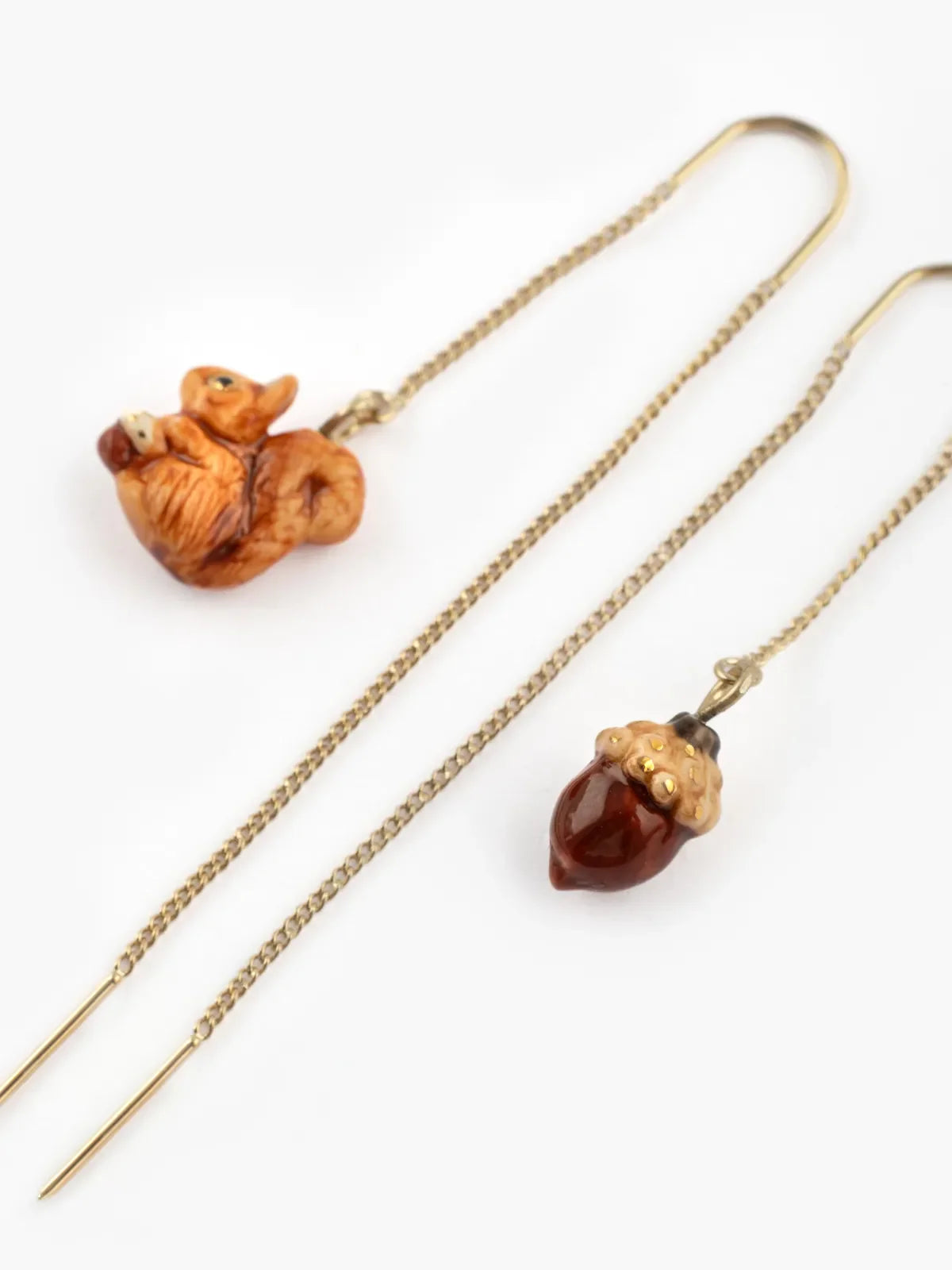 Longues boucles d'oreilles écureuil et gland