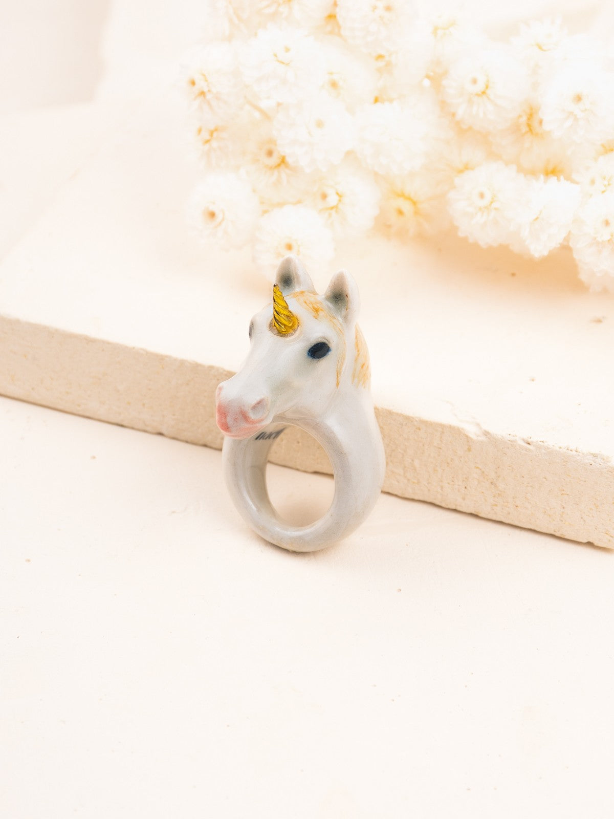 bague en porcelaine peinte à la main animal licorne