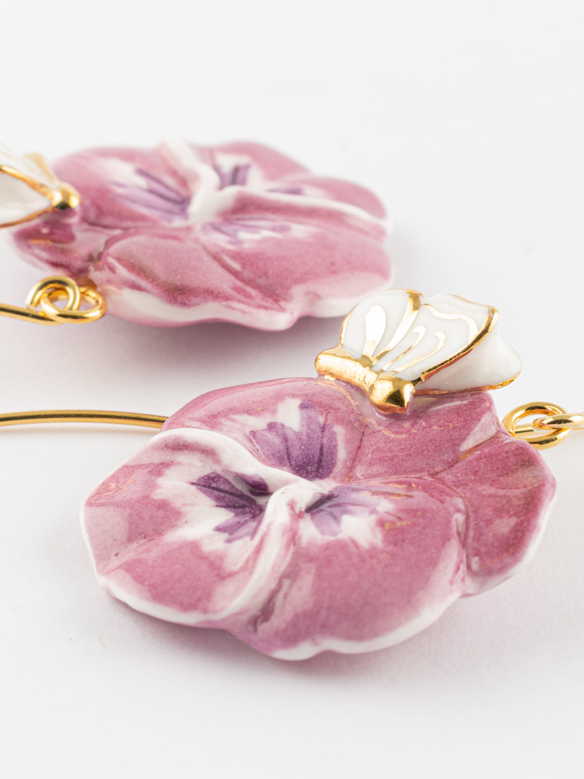 Boucles d'oreilles pensée & papillon