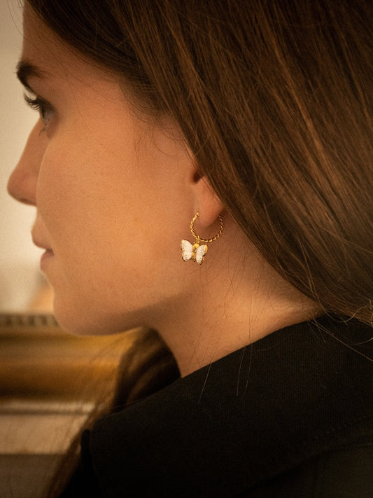 Boucles d'oreilles creole papillon porcelaine peint a la main