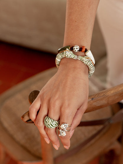 Bracciale con bacio di zebra verde e oro