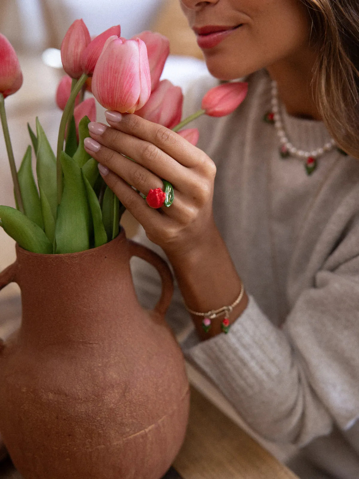 Bague tulipe en porcelaine