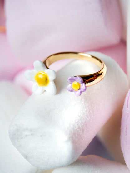 FaceToFace Flower Ring