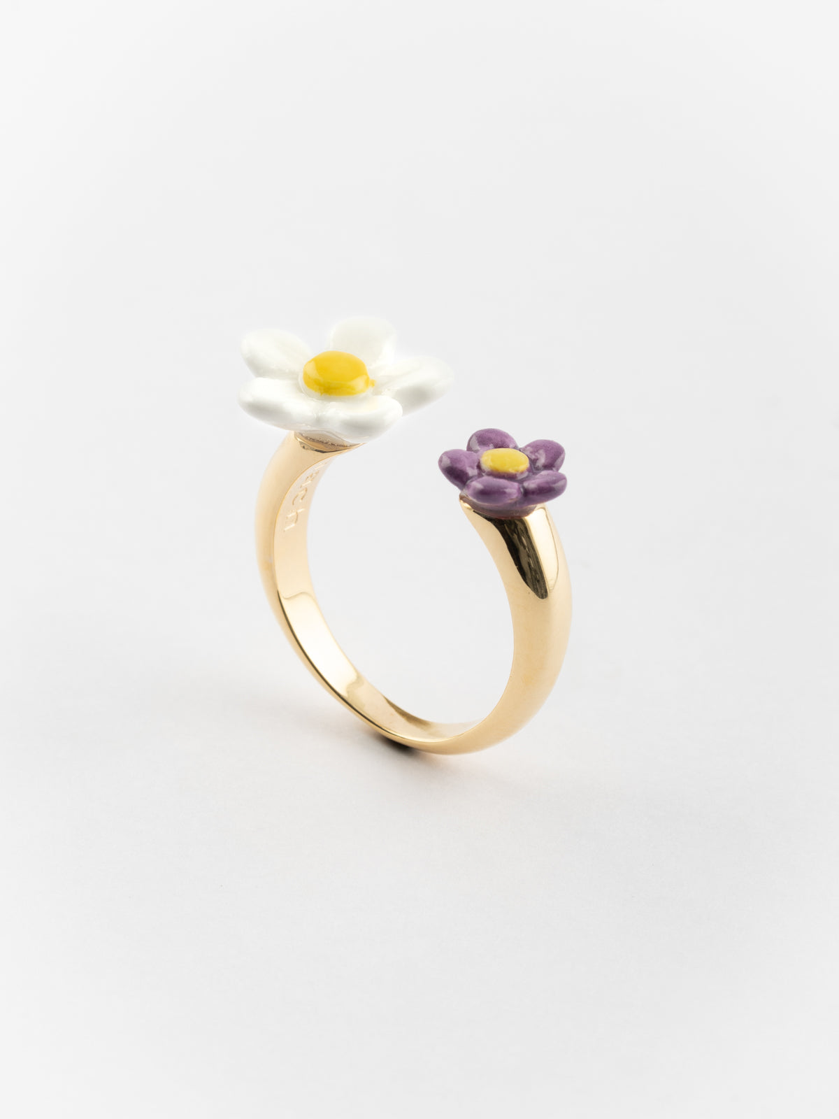 FaceToFace Flower Ring