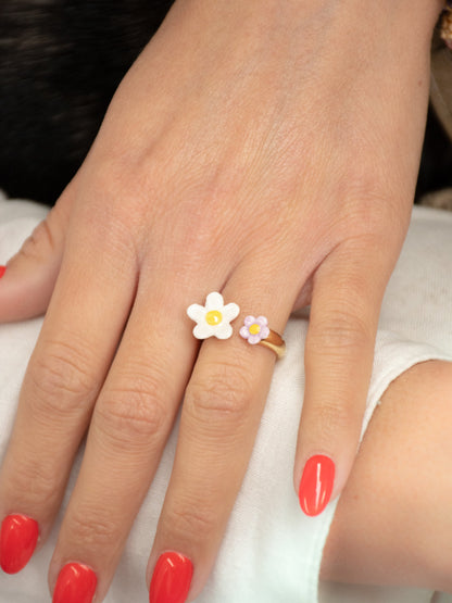 FaceToFace Flower Ring