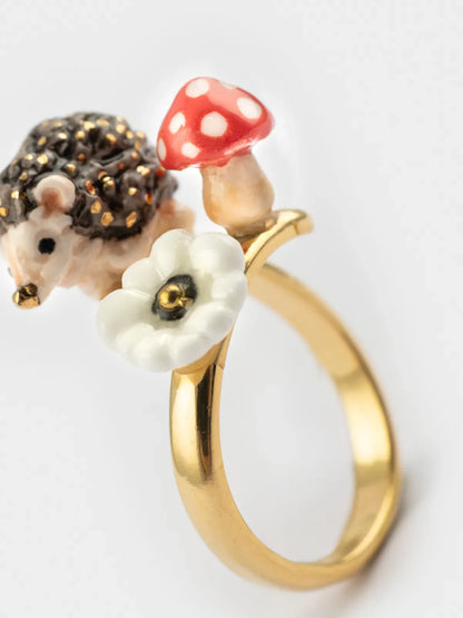 Anello di riccio, fungo e anemone