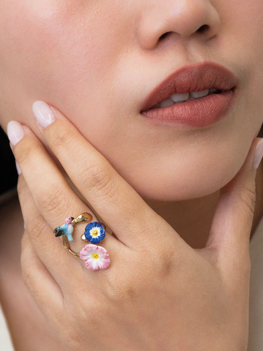 Bague papillon de nuit et roses célestes