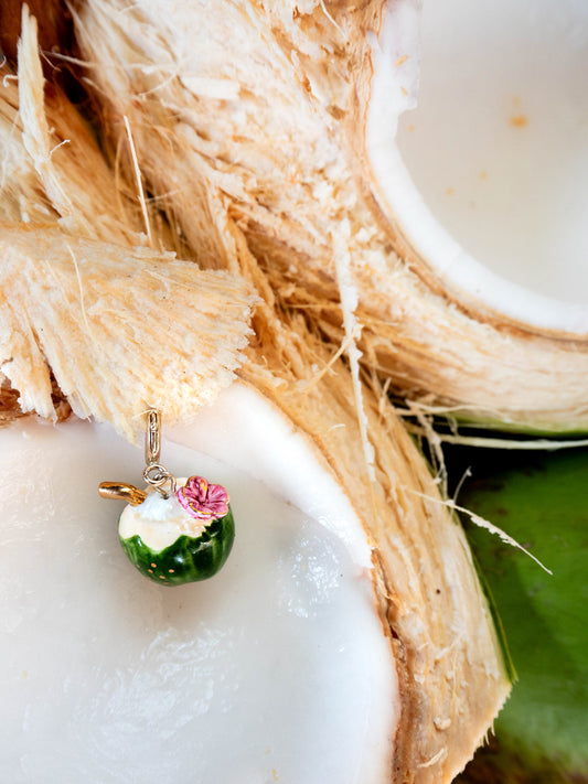 Maxi coconut charm