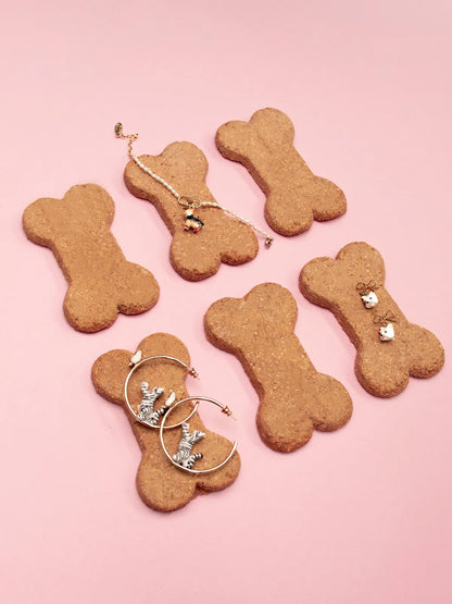 Boucles d'oreilles puces - chien Coton de Tulear et nœud