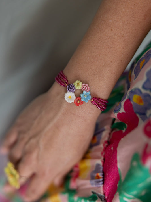 Bracelet perles et couronne de fleurs