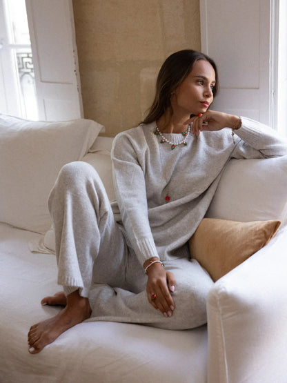 Tulip and white pearl bracelet