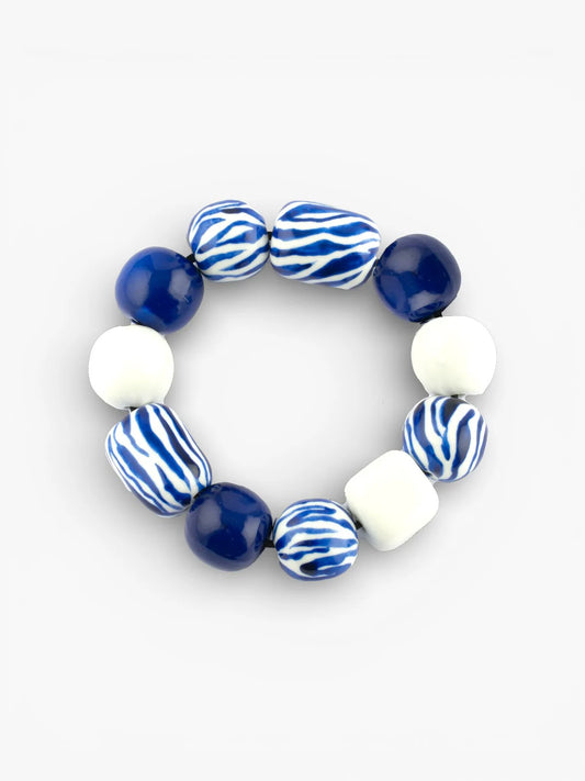 Maxi bracelet with blue and white zebra-striped beads