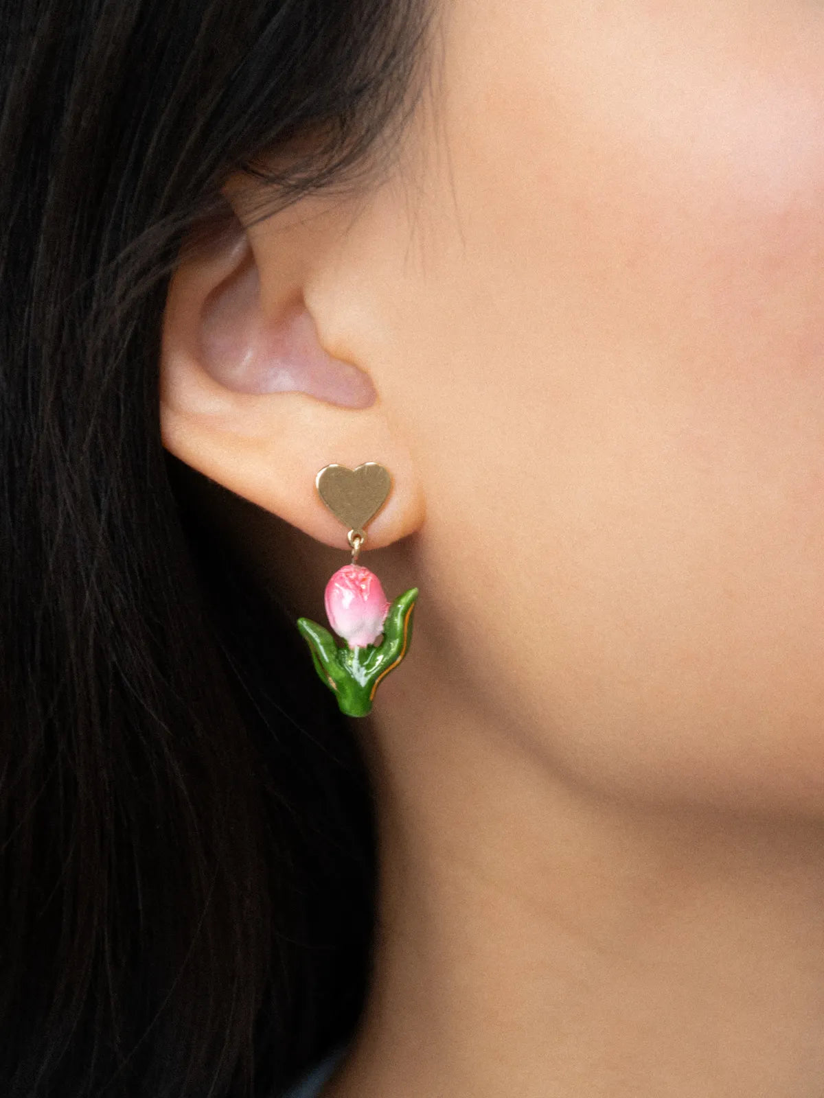 Heart and Tulip-shaped stud earrings