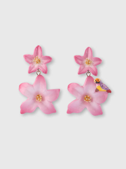 Boucles d’oreilles pendantes fleurs de lys roses