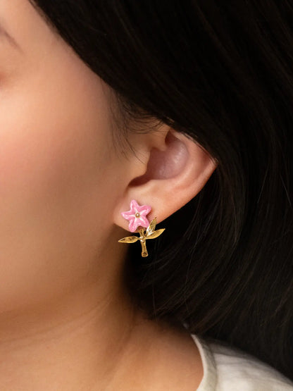 Orecchini con giglio rosa