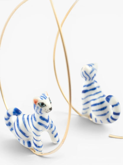 Grandes créoles chat bleu et blanc
