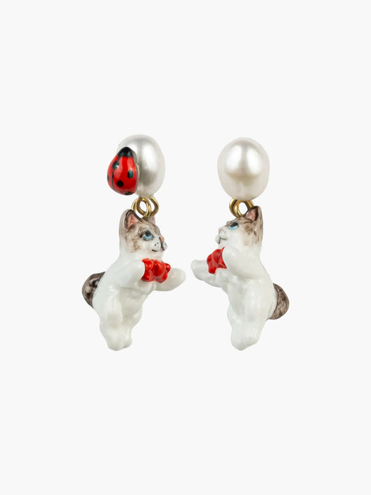 Boucles d'oreilles pendantes chat Ragdoll et perle - 15 ans