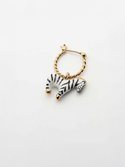 Mini orecchini a cerchio zebra - Venduti singolarmente