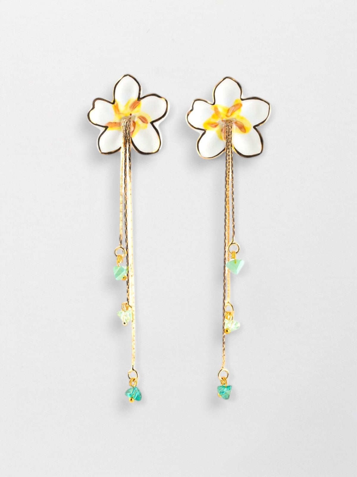 Boucles d'oreilles pendantes fleur de poirier