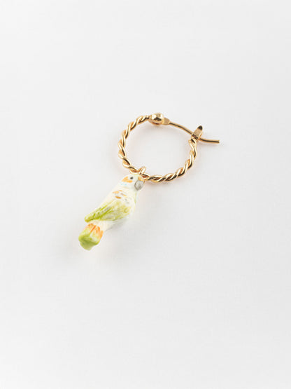 Mini orecchino a cerchio con pappagallo bianco - Venduto singolarmente