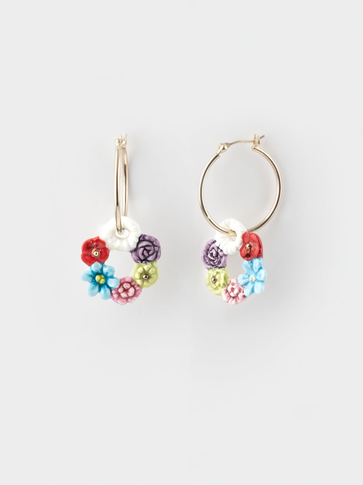 Small hoop earrings with flower crown