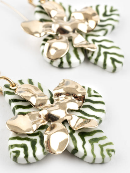 Boucles d'oreilles pendantes pétales zèbre vert