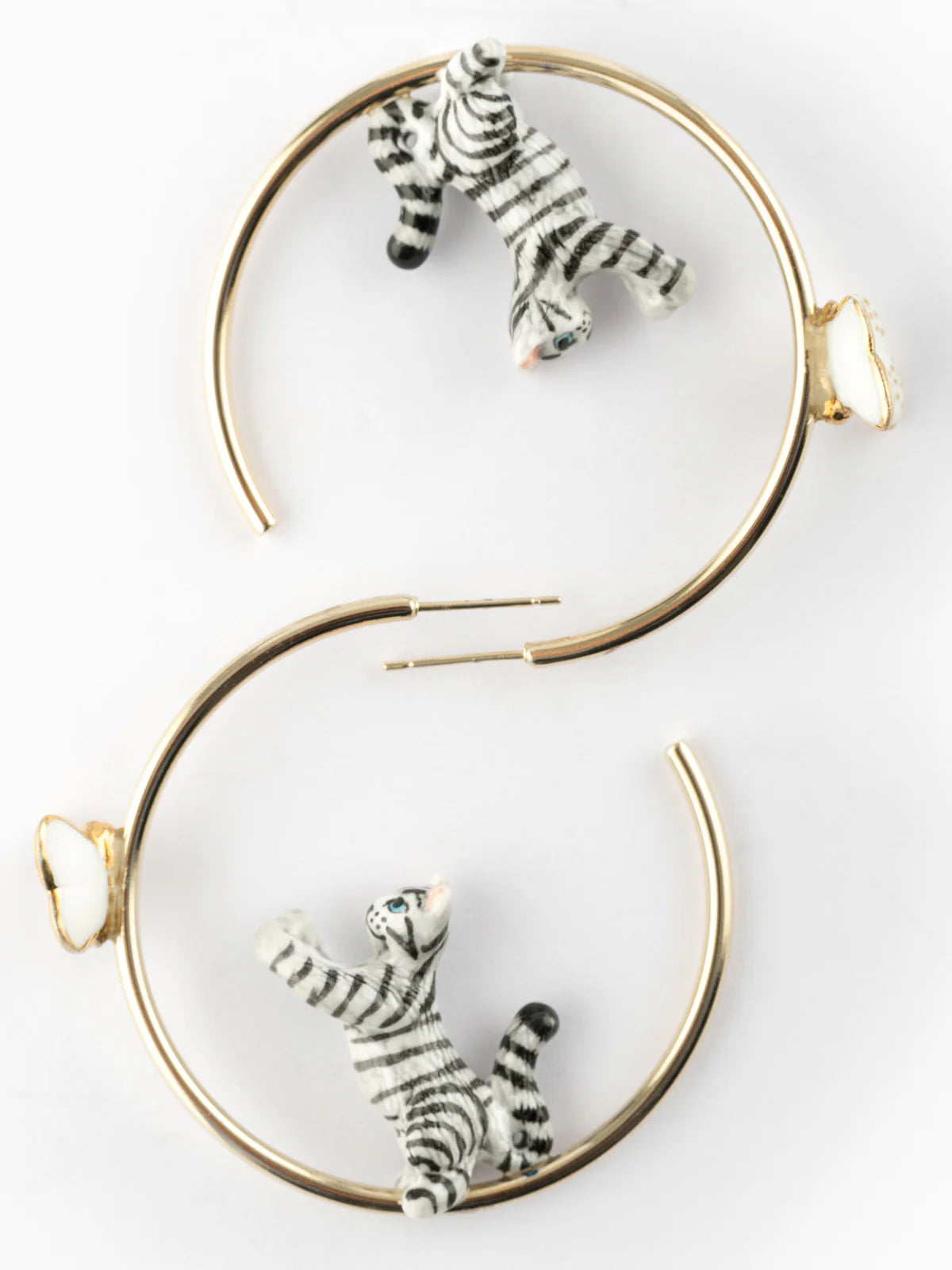 Créoles rondes chat tigré tabby et papillon