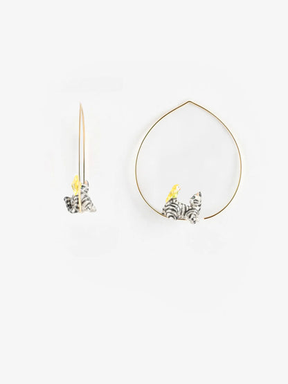 Medium Creole tabby cat and bird