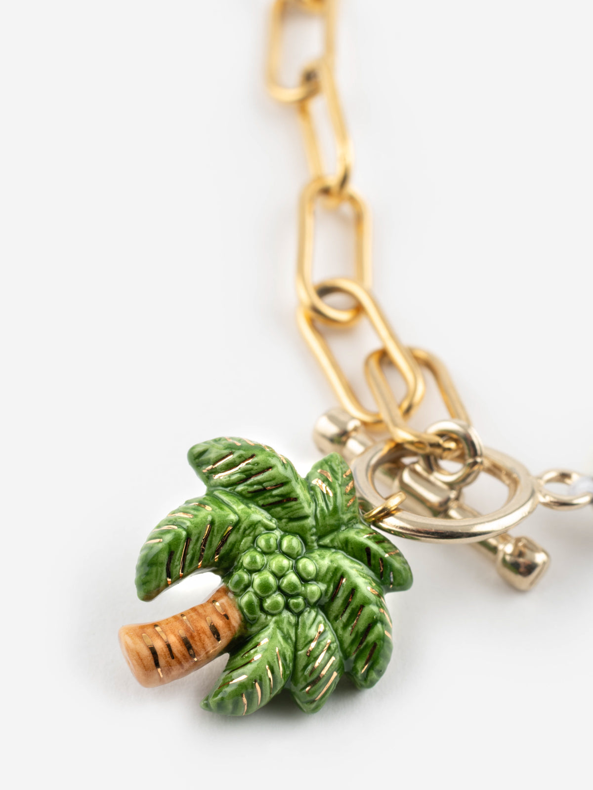 Collana di perle e palme