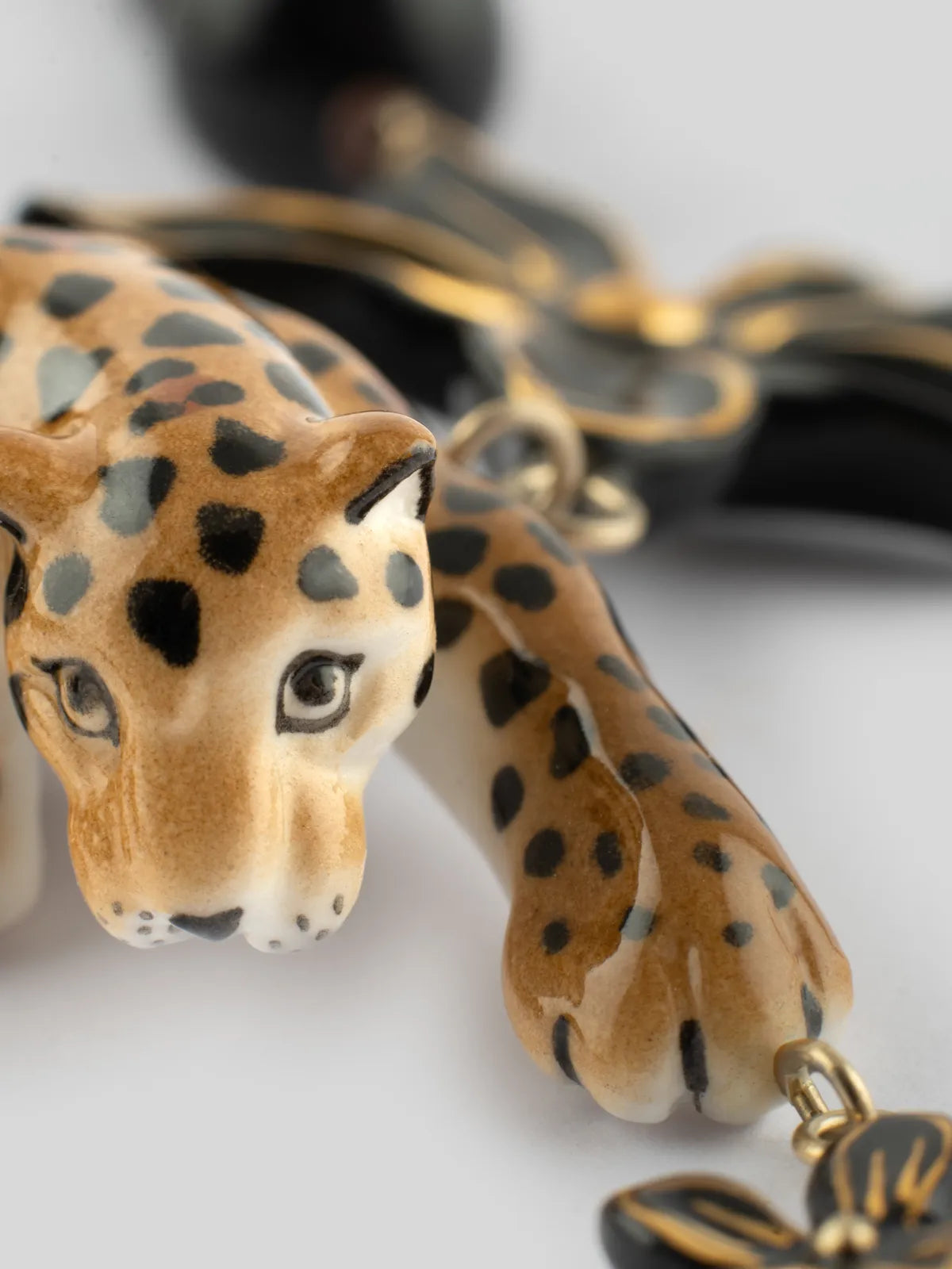 Collier Léopard, fleur et perles