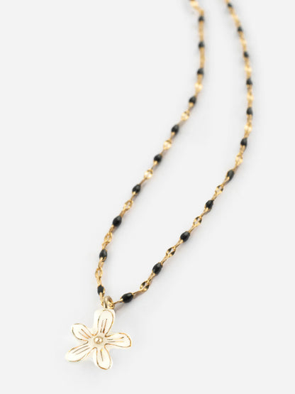 Collier perles et fleur d'Erine blanche