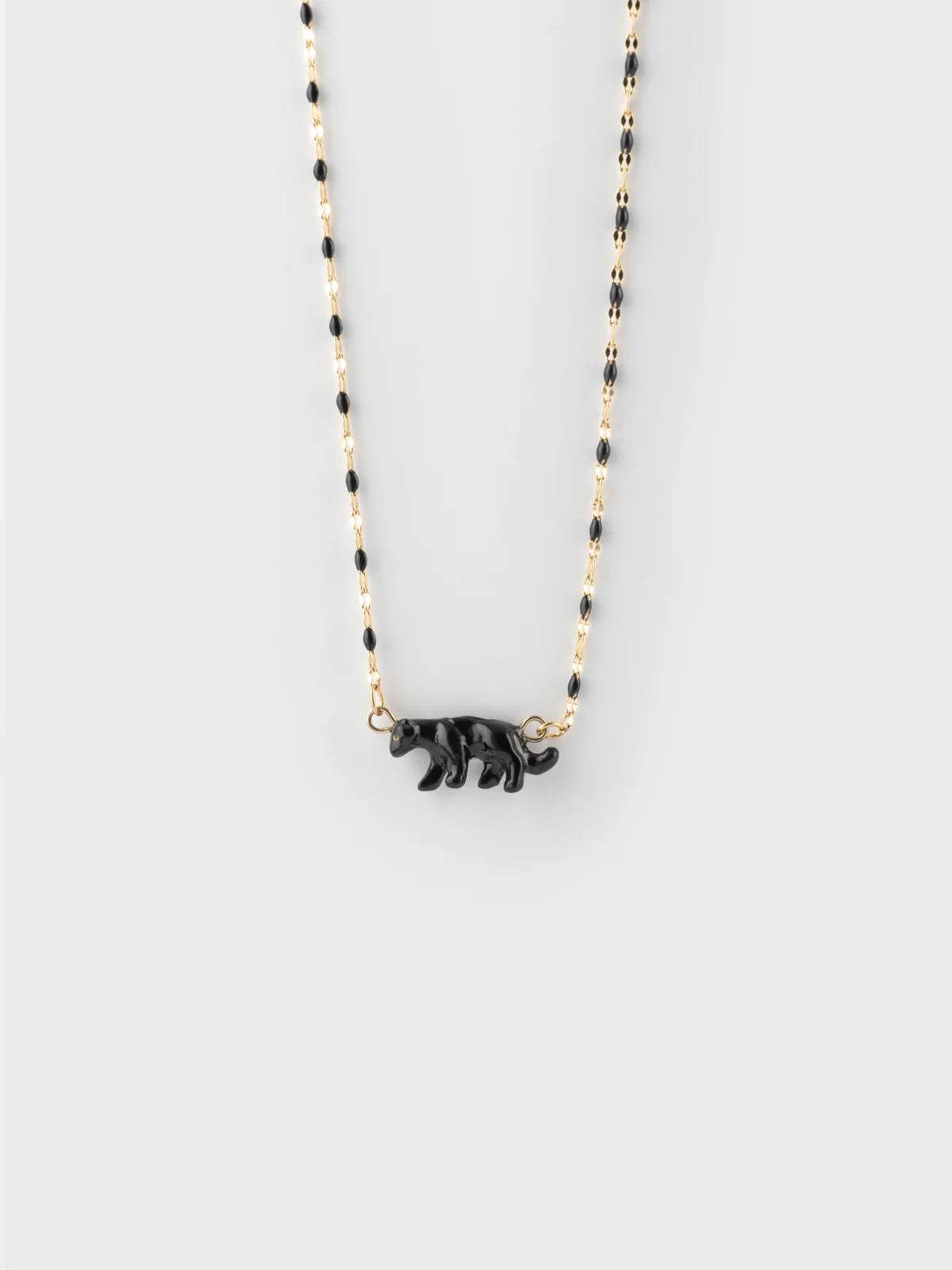 Collier perles et panthère