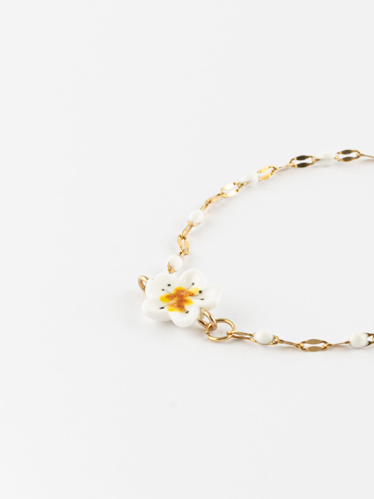 Bracelet fleur de poirier