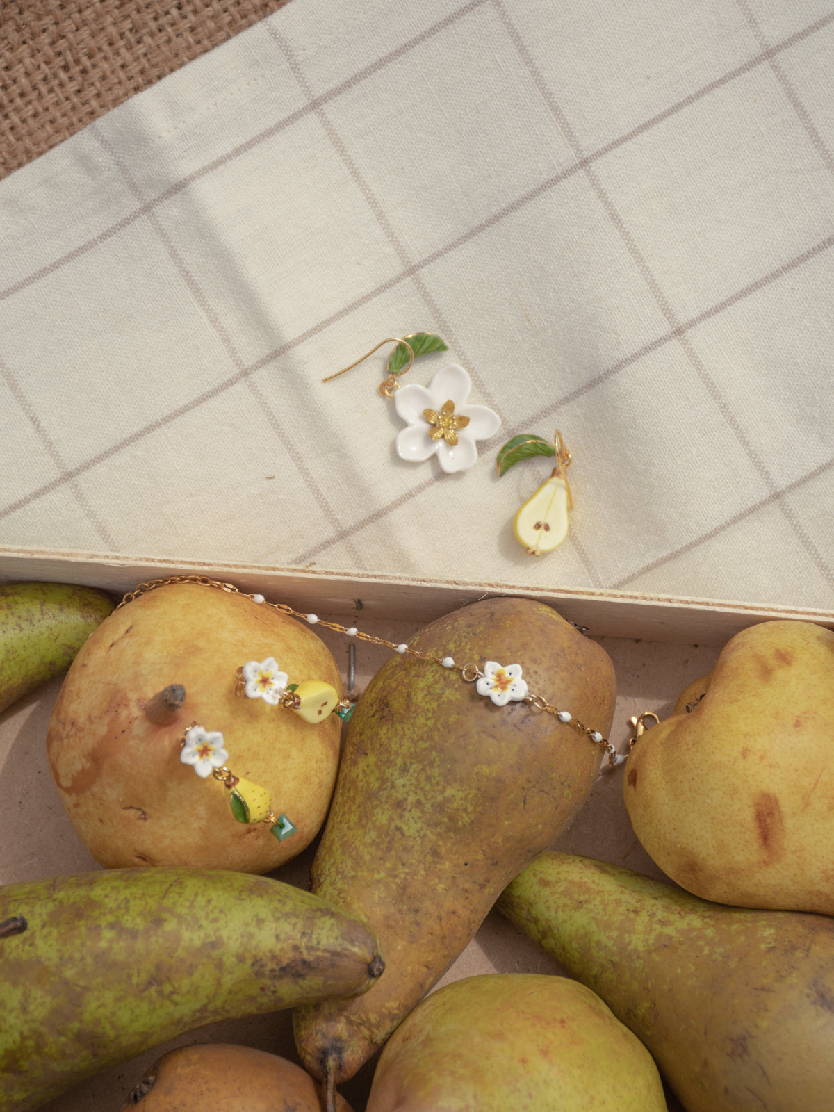 Bracelet fleur de poirier