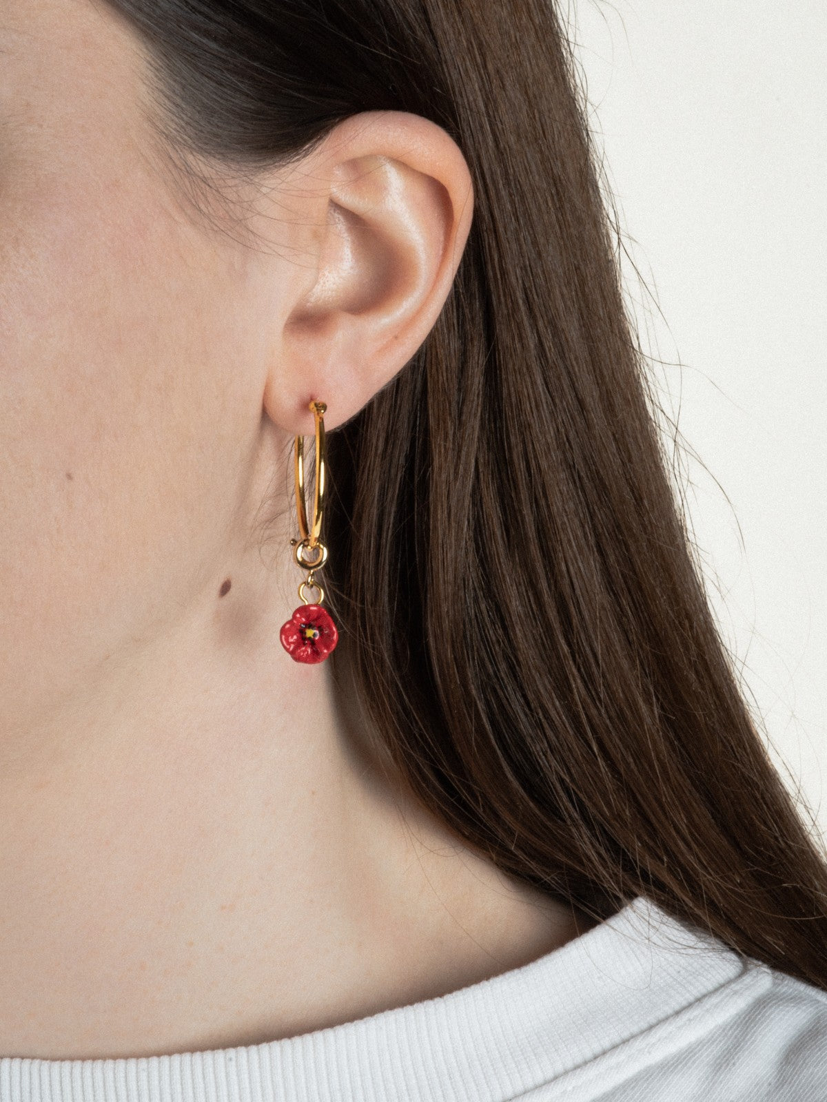 Charm's fleur coquelicot porcelaine peint à la main