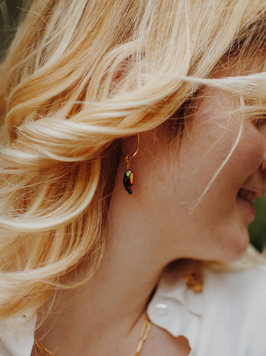 Charm's toucan oiseau porcelaine peint à la main