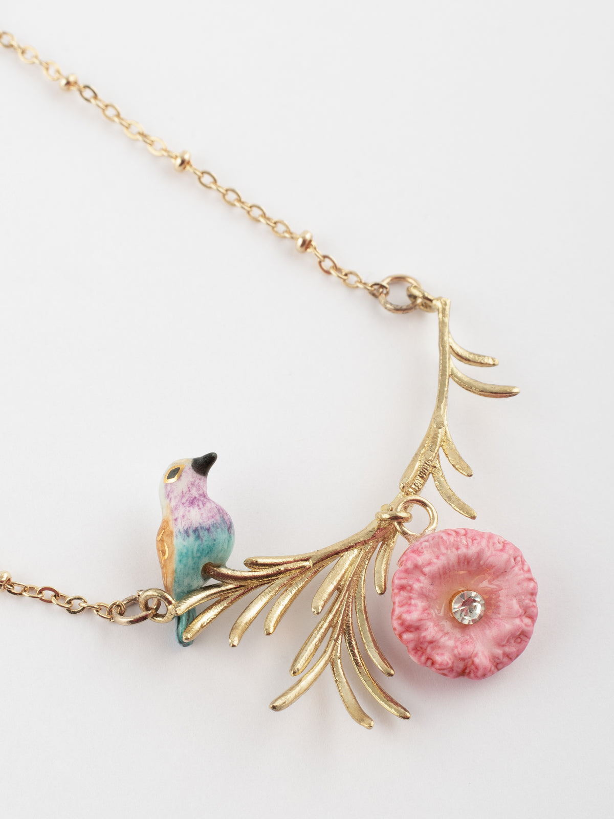 Collier oiseau et chardon rose