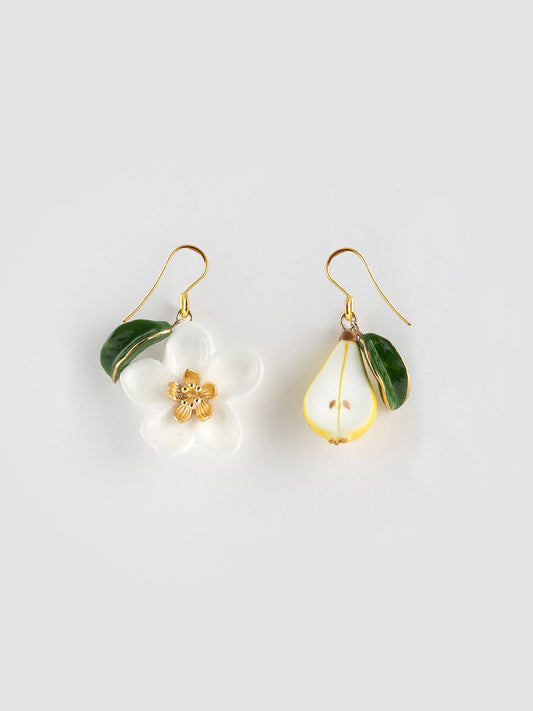 Boucles d'oreilles fleur de poirier, poire et feuille
